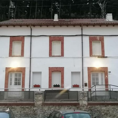 Albergue Cervera De Pisuerga Exteriör bild