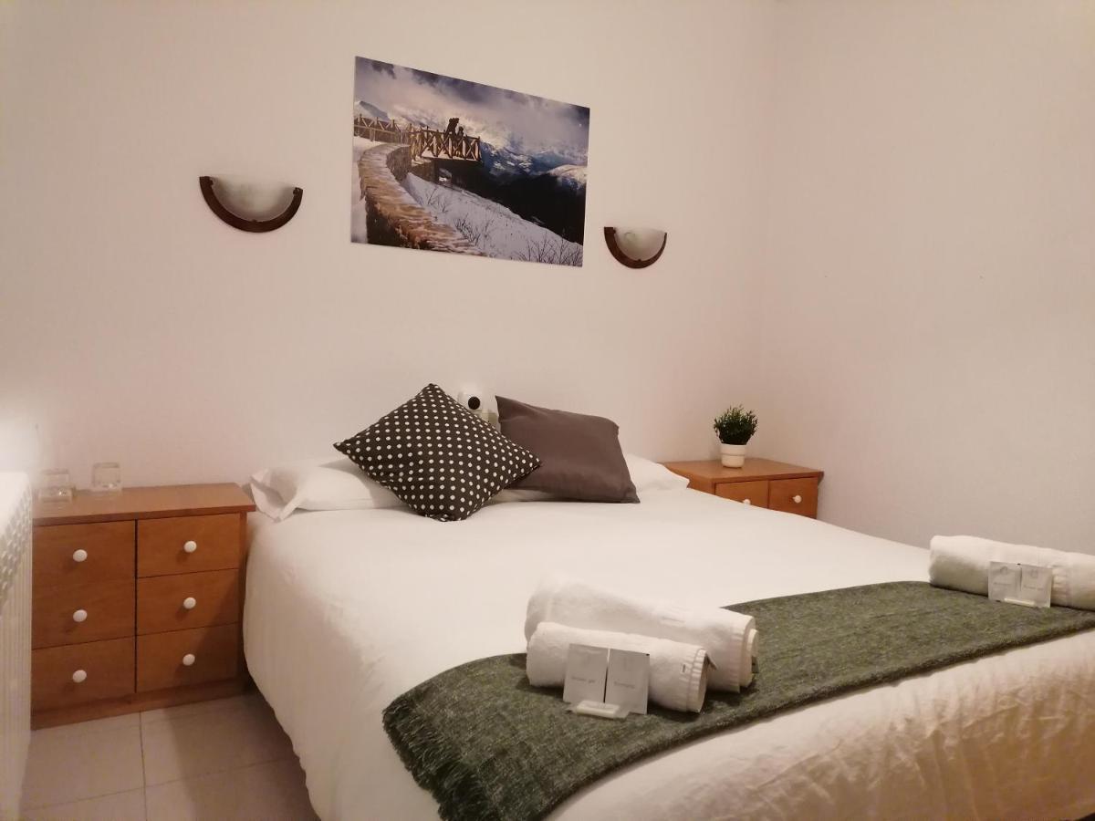 Albergue Cervera De Pisuerga Exteriör bild